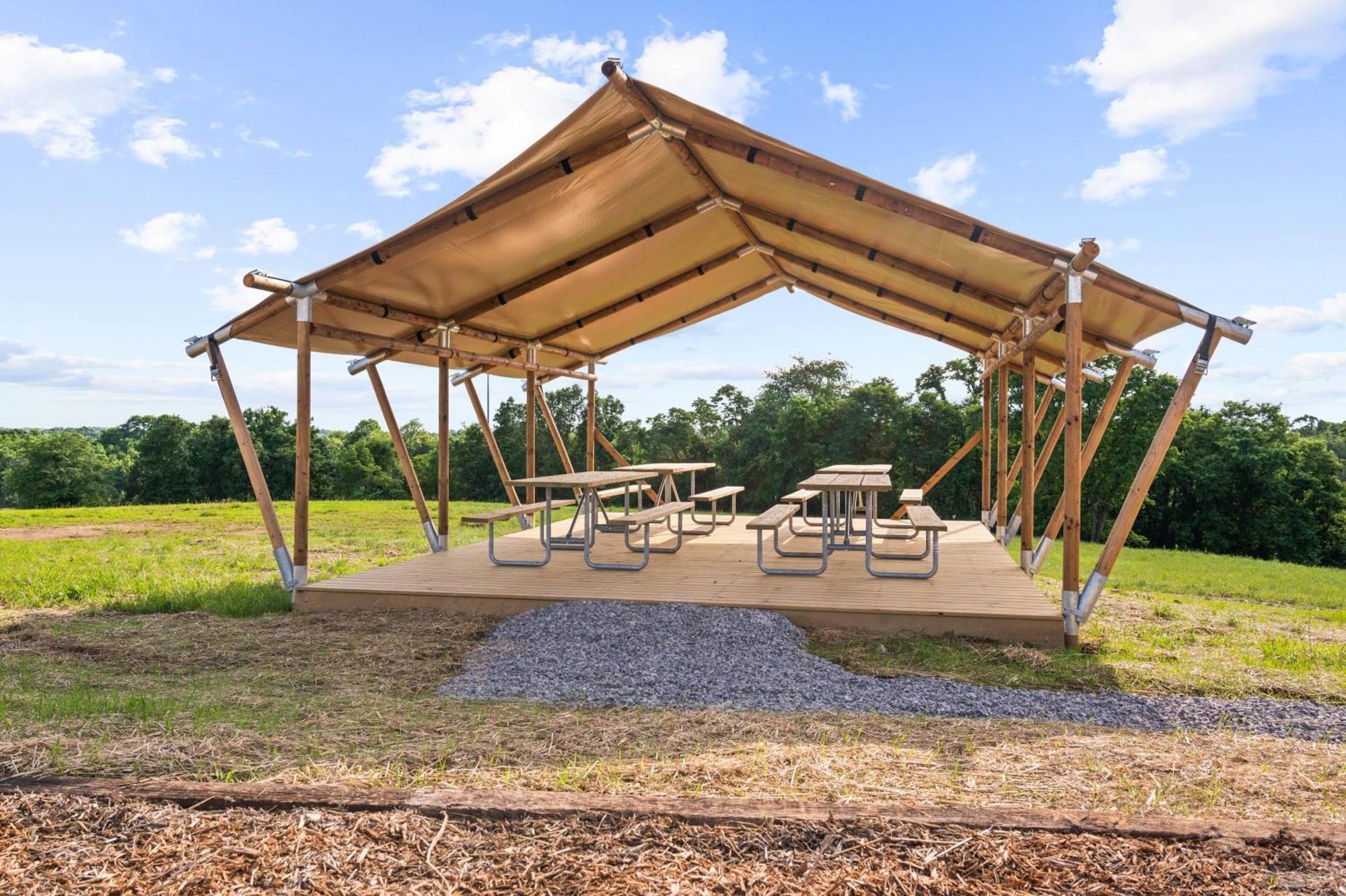 וויליאמסטאון The Lodges At Eden Reserve - Cabins Near Ark מראה חיצוני תמונה